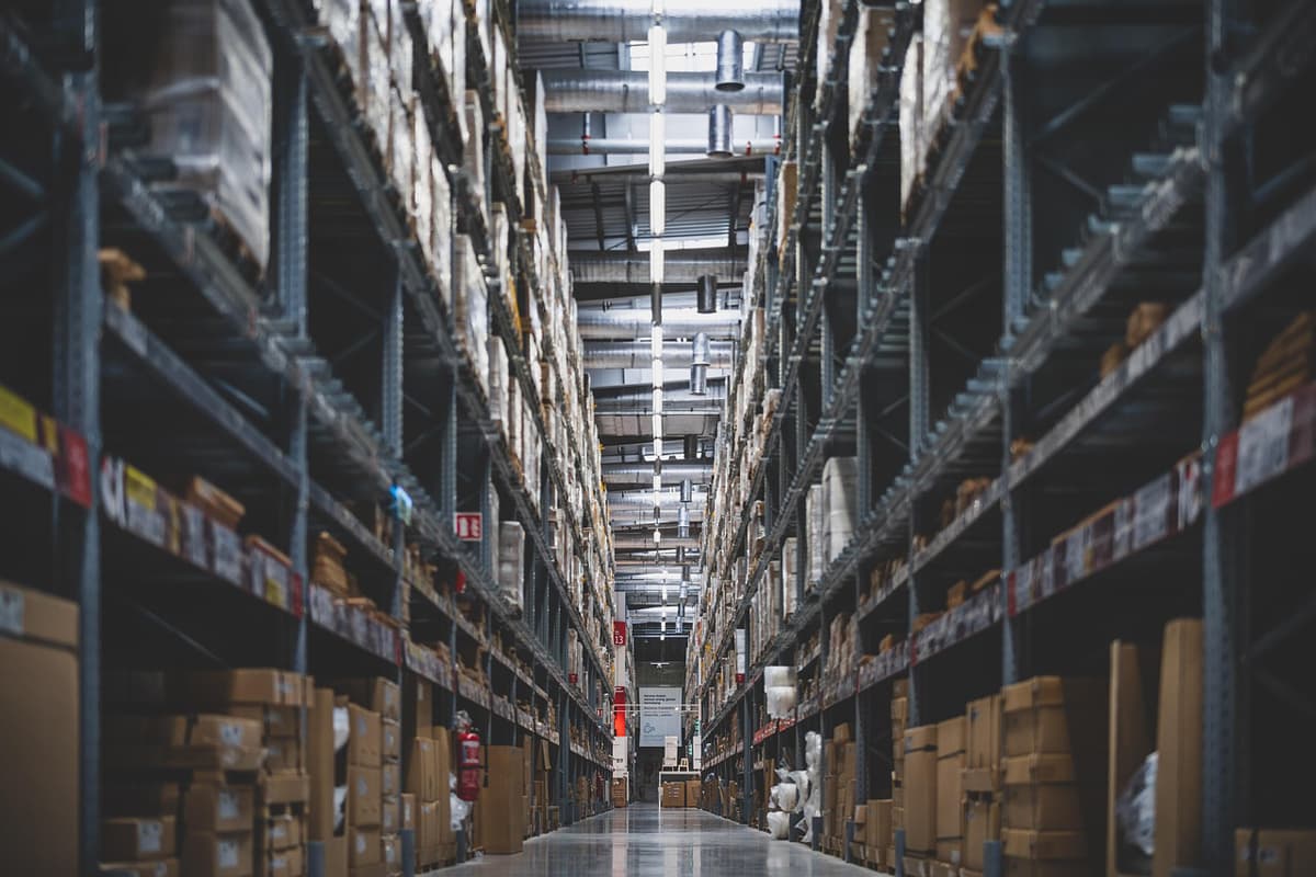 Storage Solutions for Factories: Cabinets, Bins and Racks Explained