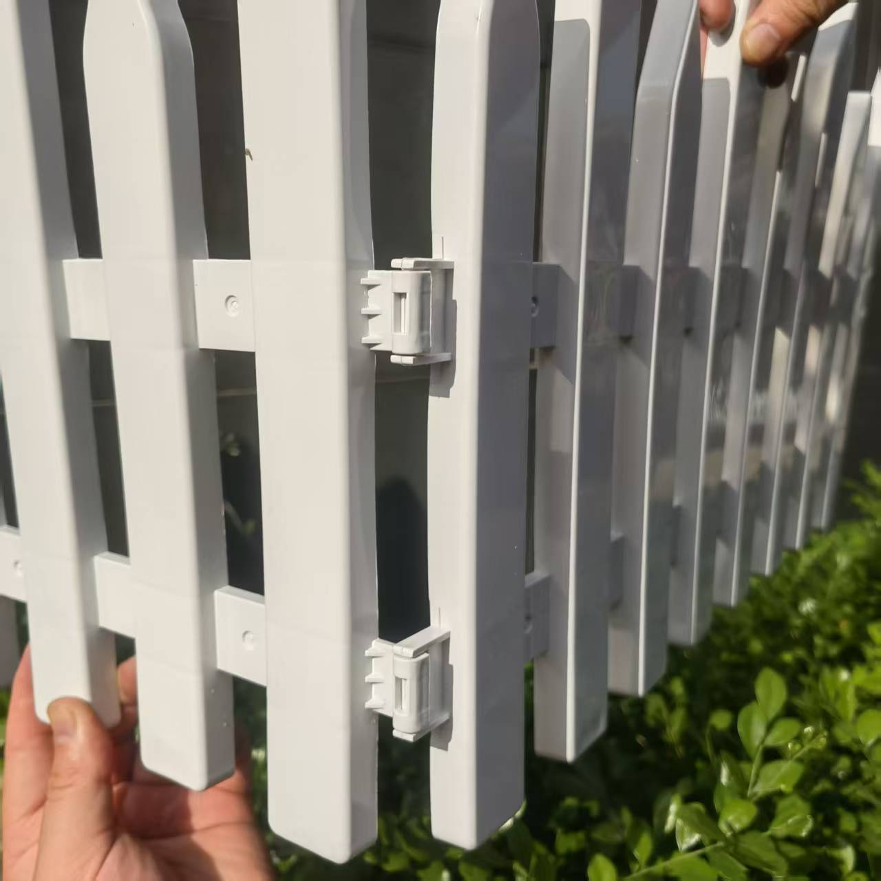 Pointed Top Plastic Garden Fence Panel